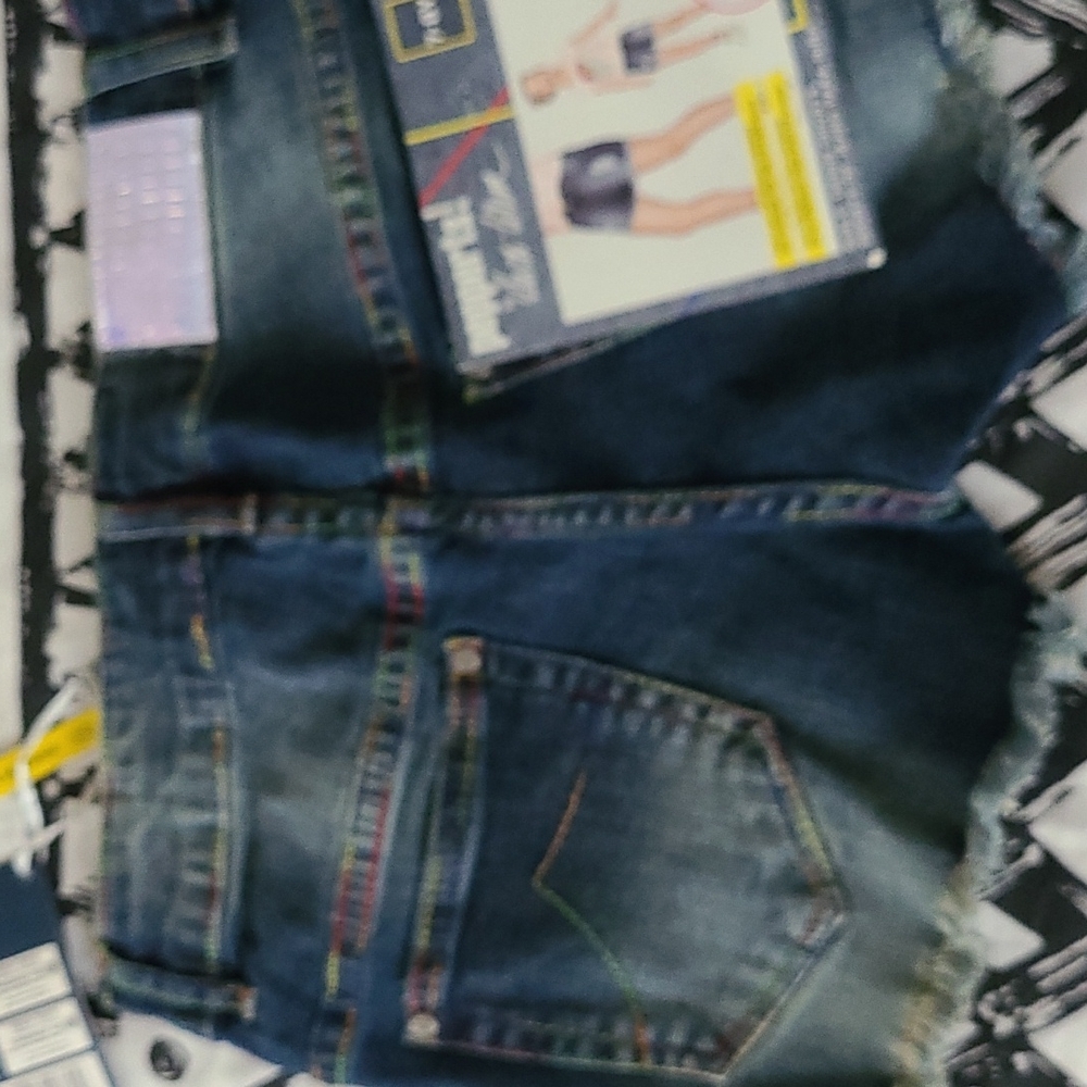 Clothes - Picture 2 of 3